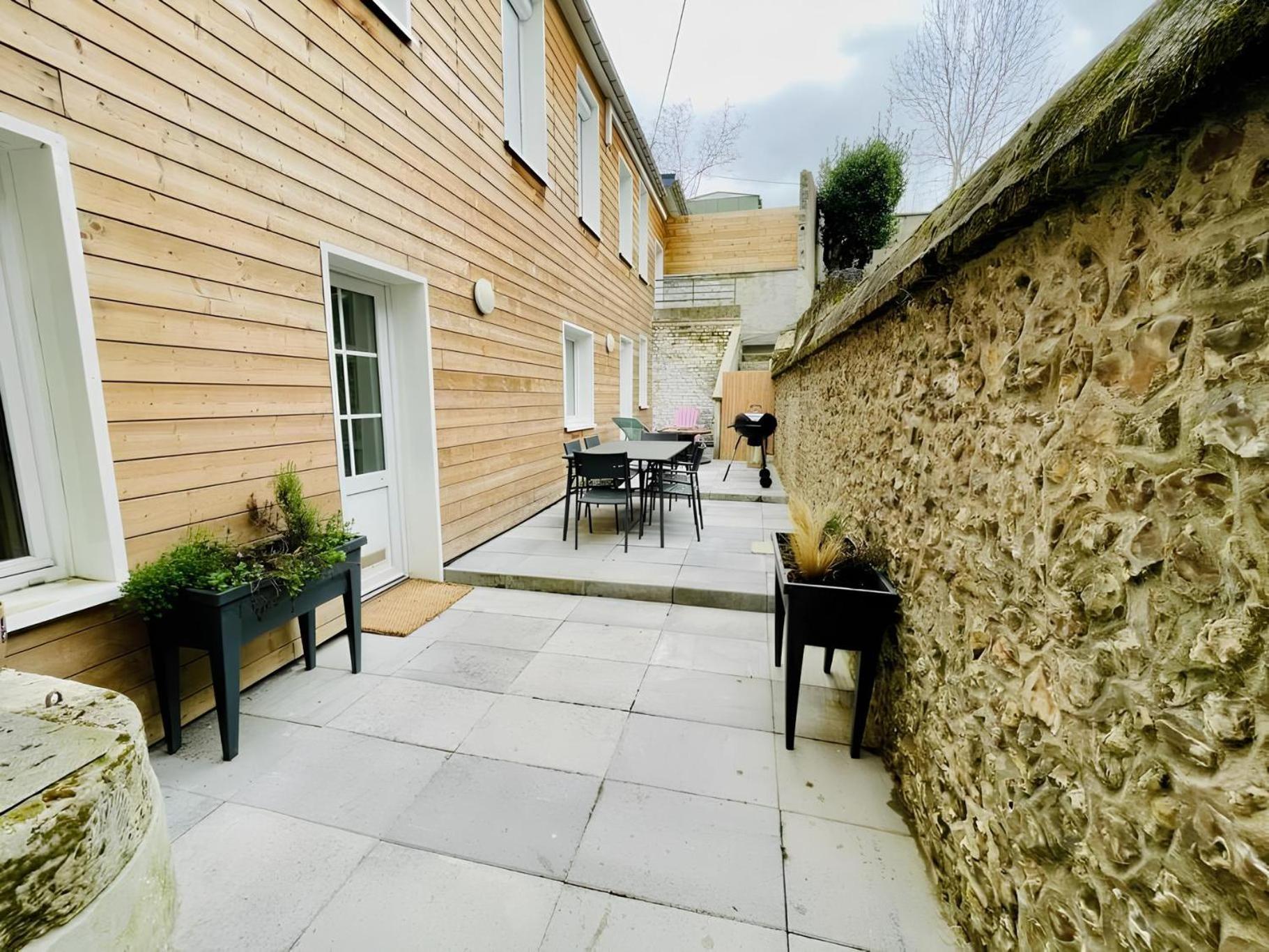 Maison Spacieuse Avec Exterieur Menage Et Linges Inclus * Rouen